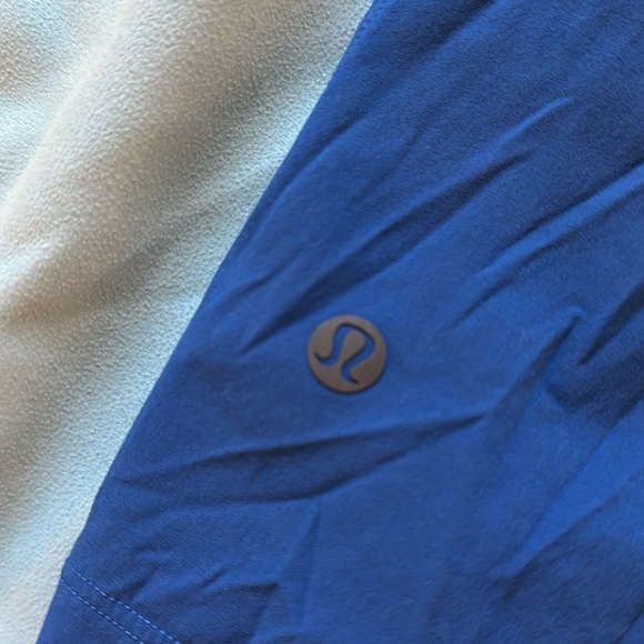 Lululemon men’s pace breaker shorts size small - Picture 3 of 4